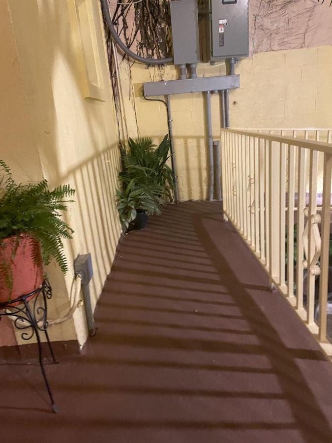 Midtown Guest House Charlotte Amalie Esterno foto