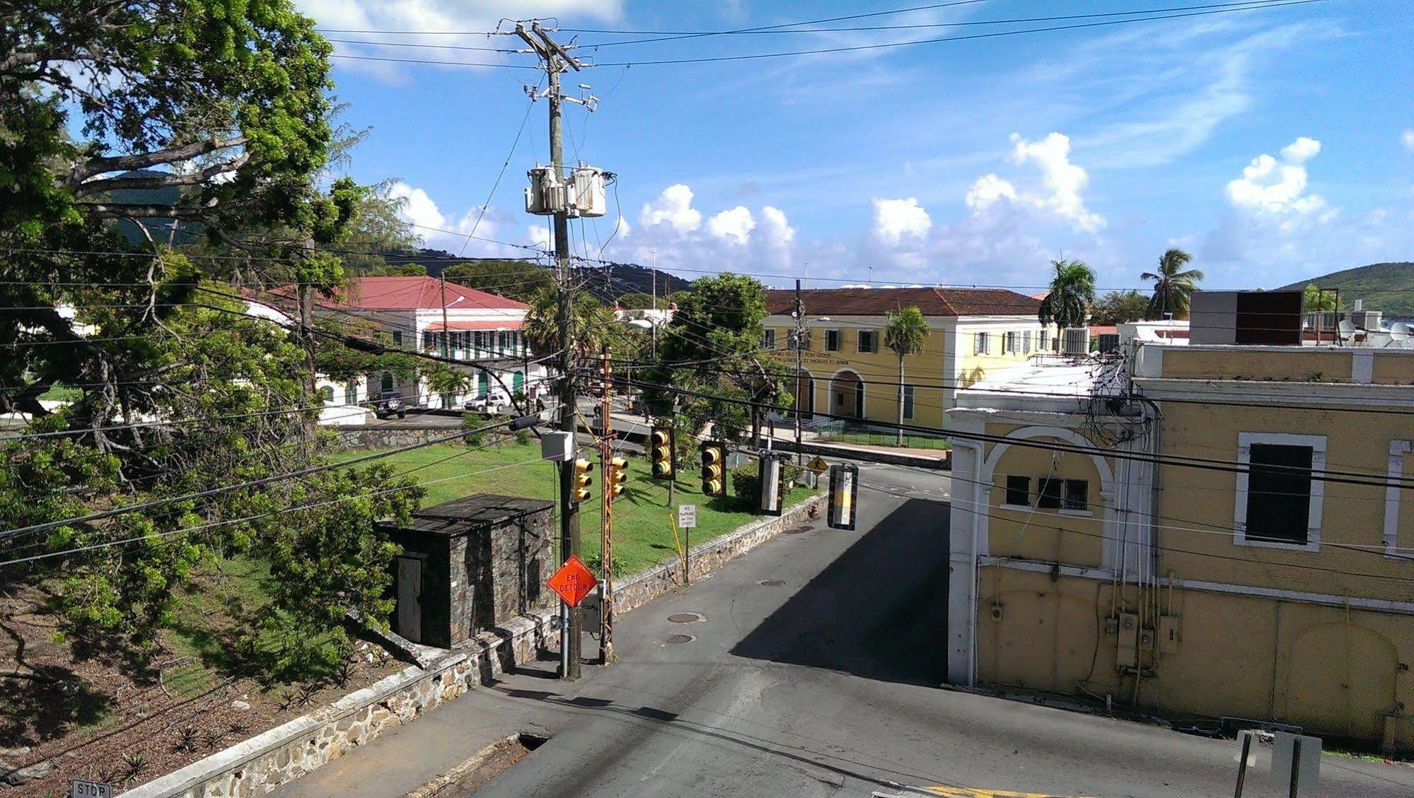 Midtown Guest House Charlotte Amalie Esterno foto